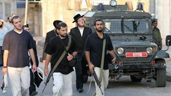   إصابة 21 فلسطينيًا في إحراق مستوطنين لمركبات ومنشآت تجارية ومنازل في بيت لحم