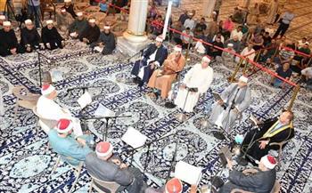   بهذه الرواية.. انطلاق مقرأة كبار القراء في مسجد الحسين اليوم