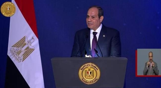  السيسي يدعو للوقوف دقيقة تحية لشهداء مصر