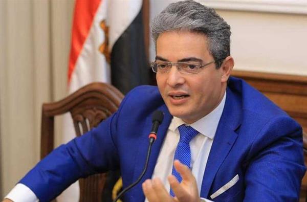 نقيب الإعلاميين مهنئا الرئيس السيسي بعيد الشرطة : سطروا بدمائهم صفحةً جديدةً في تاريخِ الوطن