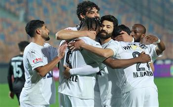   بيراميدز يهزم زد ويتصدر جدول الدوري المصري