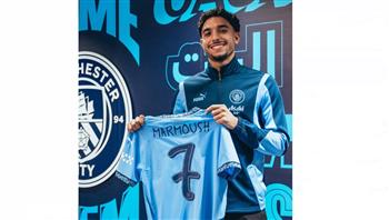   عمر مرموش يرتدي القميص رقم 7 مع مانشستر سيتي