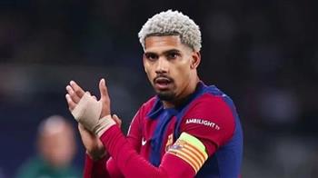   برشلونة يعلن تمديد عقد رونالد أراوخو حتى 2029