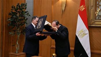   رئيس مجلس النواب يهنئ وزير الداخلية بعيد الشرطة