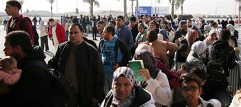   إقبال كثيف على فعاليات معرض القاهرة الدولي للكتاب في أول أيام استقبال الجمهور 