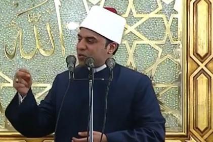 خطيب مسجد الشرطة: علينا التحقق بمقام العبودية فهو الأعلى مكانة