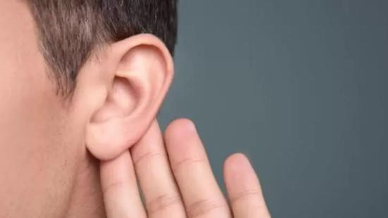 أهمية الدعم الاجتماعي والتواصل الفعال لذوي ضعف السمع