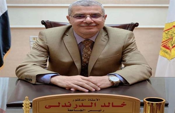 رئيس جامعة الزقازيق يهنئ الرئيس السيسي بمناسبة عيد الشرطة الـ73
