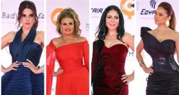 الهجوم على إطلالات الفنانين : نقد المجتمع للموضة و الحرية الشخصية