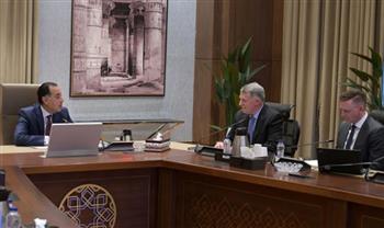   رئيس الوزراء يلتقي مسئولي "شركة شيفرون" العالمية لبحث تعزيز سُبل التعاون المشترك