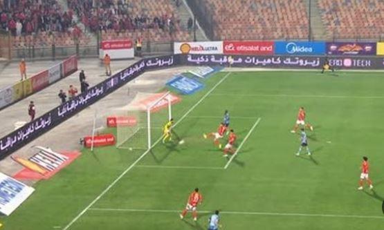 نيران صديقة .. رامي ربيعة يمنح بيراميدز التقدم بهدف على الأهلي