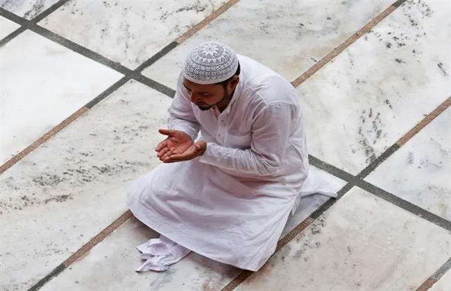 الفرق بين رفع الأعمال في شعبان وأيام الاثنين والخميس