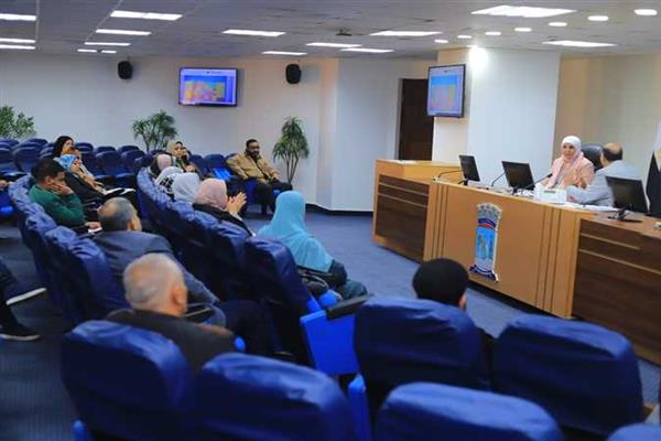 محافظة الإسكندرية تبحث خطة لتحسين الخصائص السكانية