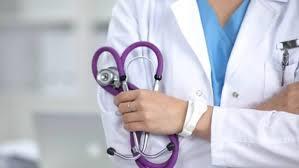 التعليم باللغة الإنجليزية يتيح للطلاب التنافس عالميًا في مجالات الطب