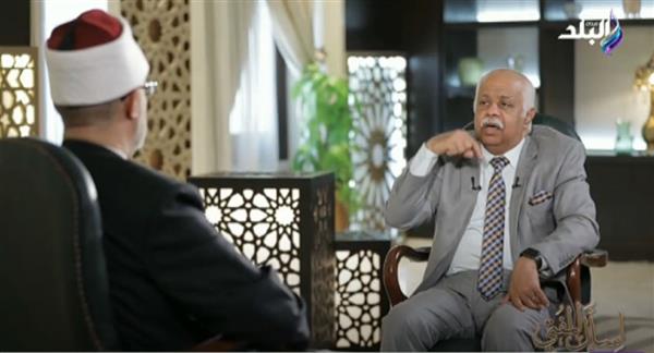 المفتي يوضح حكم بناء الكنائس .. وحق الزوجة المسيحية على المسلم .. فيديو
