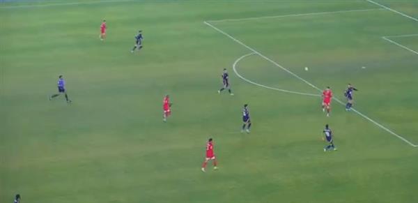 الأهلي يتعادل سلبيا في الشوط الأول أمام بلوزداد