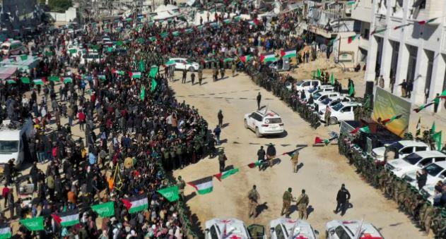 حركة الجهاد: أنهينا تسليم محتجزين إسرائيليين اثنين لدينا وهما أربيل يهود وجادي موزيس 