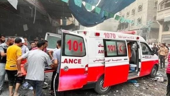 الأحمر الفلسطيني: طواقمنا تتعامل مع 12 مصابا برصاص الاحتلال في بيتونيا 