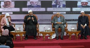   ندوة بـ جناح الأزهر توصي بالتعامل مع المستجدات الطبية وفق الضوابط الشرعية