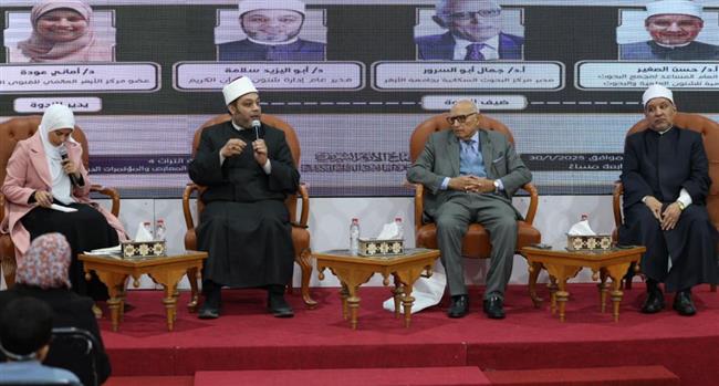 ندوة بـ جناح الأزهر توصي بالتعامل مع المستجدات الطبية وفق الضوابط الشرعية