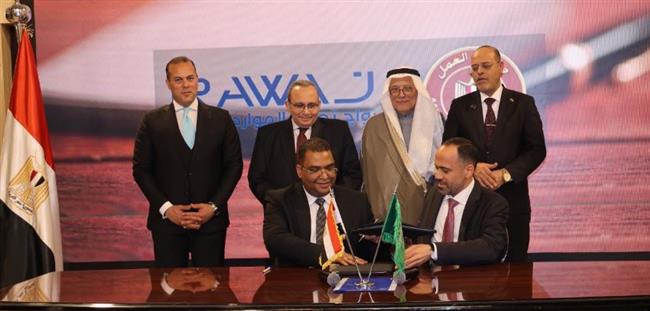 وزير العمل يشهد توقيع اتفاقية مع "شركة رواج" لتوفير كوادر مصرية لسوق العمل السعودية