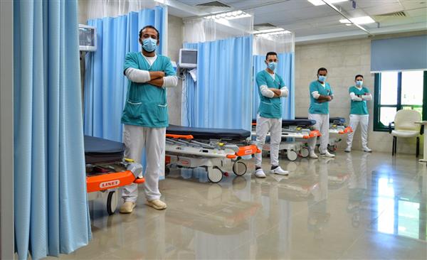 رئيس هيئة الرعاية الصحية يواصل متابعة استعدادت التأمين الطبي للاحتفالات بالمحافظات