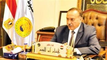 محافظ أسيوط يستعرض إنجازات مديرية الطب البيطري لعام 2024