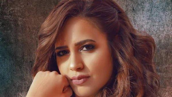 رنا سماحة تعلن انفصالها عن زوجها