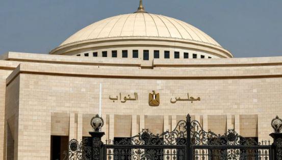 عددها 104 .. منها 14 فقط بالبرلمان .. دمج الأحزاب هل يعيد إليها الروح ؟