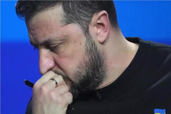 زيلينسكي: مستعد لإنهاء الصراع بضمانات للأراضي التي تسيطر عليها كييف