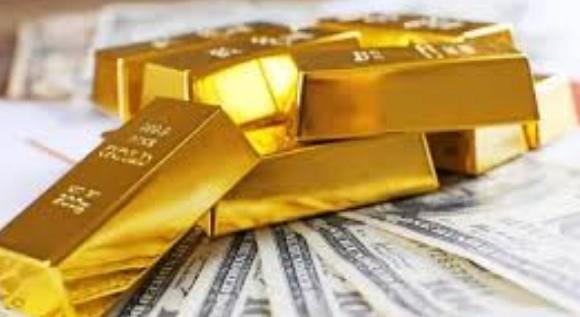أسعار الذهب تتراجع بفعل صعود الدولار