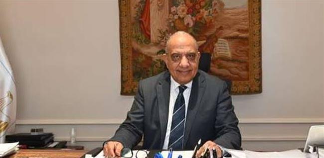 وزير الكهرباء يهنئ البابا تواضروس والإخوة الأقباط بعيد الميلاد المجيد