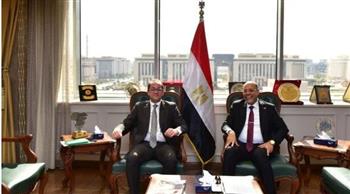   وزيرا العمل والمالية يبحثان سبل تسهيل إجراءات تقديم الخدمات للعمالة غير المنتظمة