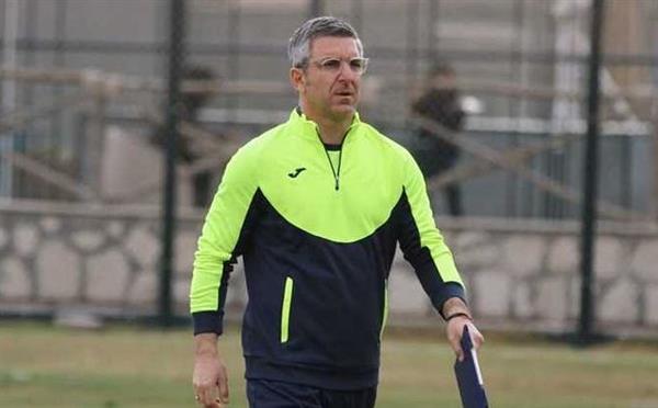 الاتحاد السكندري يقرر إعفاء المدير الفني بابا فاسيليو من منصبه
