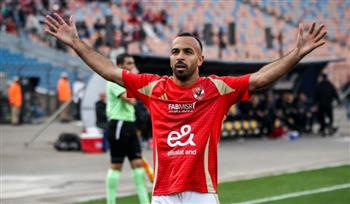   الأهلي يتقدم على سموحة في الشوط الأول برأسية "أفشة"