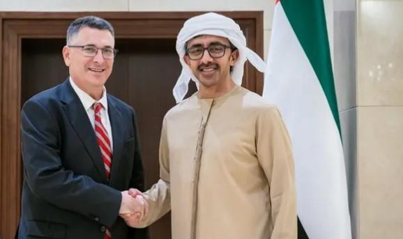 وزير الخارجية الإماراتي يبحث مع نظيره الإسرائيلي الأزمة الإنسانية في غزة