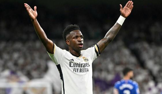 رسمياً.. فينيسيوس جونيور يشارك مع ريال مدريد في كأس السوبر الإسباني