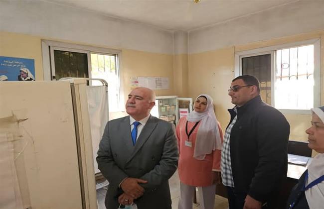 خلال جولة بكفر شكر .. وكيل صحة القليوبية يوجه بالعمل على إنهاء قوائم الانتظار