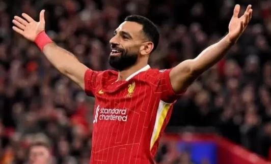 "آس" الإسبانية: محمد صلاح أكبر المرشحين للتتويج بجائزة الكرة الذهبية