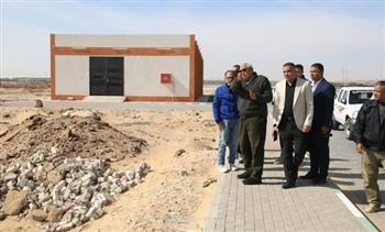   محافظ الوادى الجديد يتفقد بدء أعمال المرحلة الثانية لمحطة الطاقة الشمسية بالعاصمة الإدارية للمحافظة