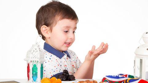 كيف تعوّد طفلك على الصيام تدريجيًا دون ضغط؟