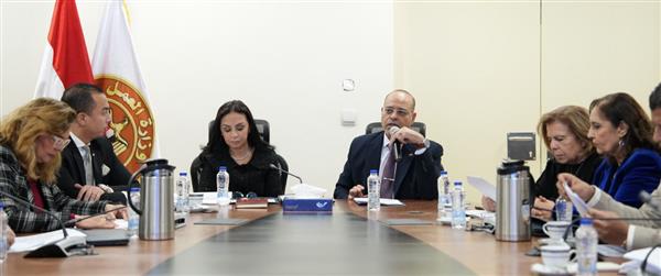 وزيرا العمل والتضامن يترأسان اجتماع  لجنة إعداد "مشروع قانون العمالة المنزلية"