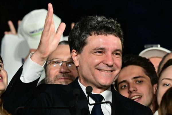 رئيس رومانيا "نيكوسور دان" يدعو لانضمام أوكرانيا ومولدوفا إلى الاتحاد الأوروبي