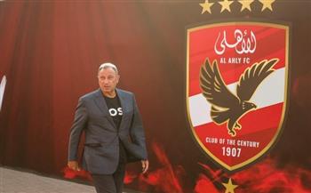   الخطيب يواصل رحلته مع الأهلي رغم التحديات الصحية