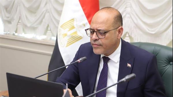 حملة مكثفة تسفر عن تحرير 216 محضرًا خاصًا بـ تراخيص عمل الأجانب بمنطقة شق الثعبان