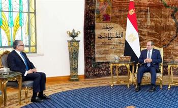   الرئيس السيسي لـ العناني: الفوز باليونيسكو يُعد إنجازًا تاريخيًا يعكس المكانة الرفيعة التي تحظى بها مصر