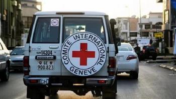   الصليب الأحمر بدير البلح يستعد لاستقبال الأسرى الفلسطينيين ضمن صفقة الإفراج