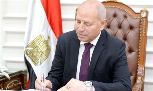 تموين القاهرة يضبط سلع مجهولة المصدر ويحيل المخالفين للنيابة