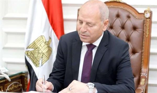 تموين القاهرة يضبط سلع مجهولة المصدر ويحيل المخالفين للنيابة