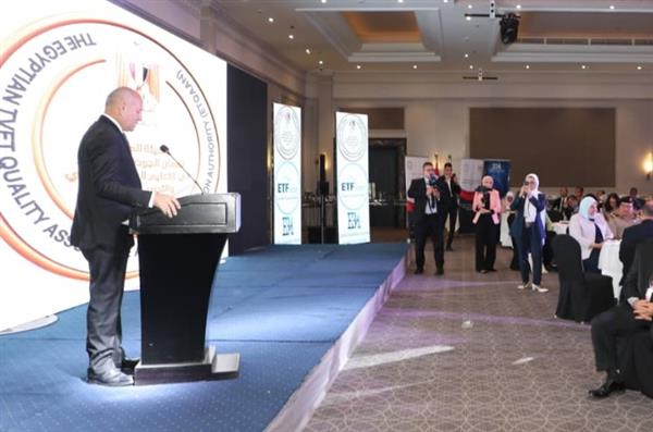 وزير العمل ومحافظ القاهرة يشهدان إعلان المعايير الوطنية للاعتماد والجودة